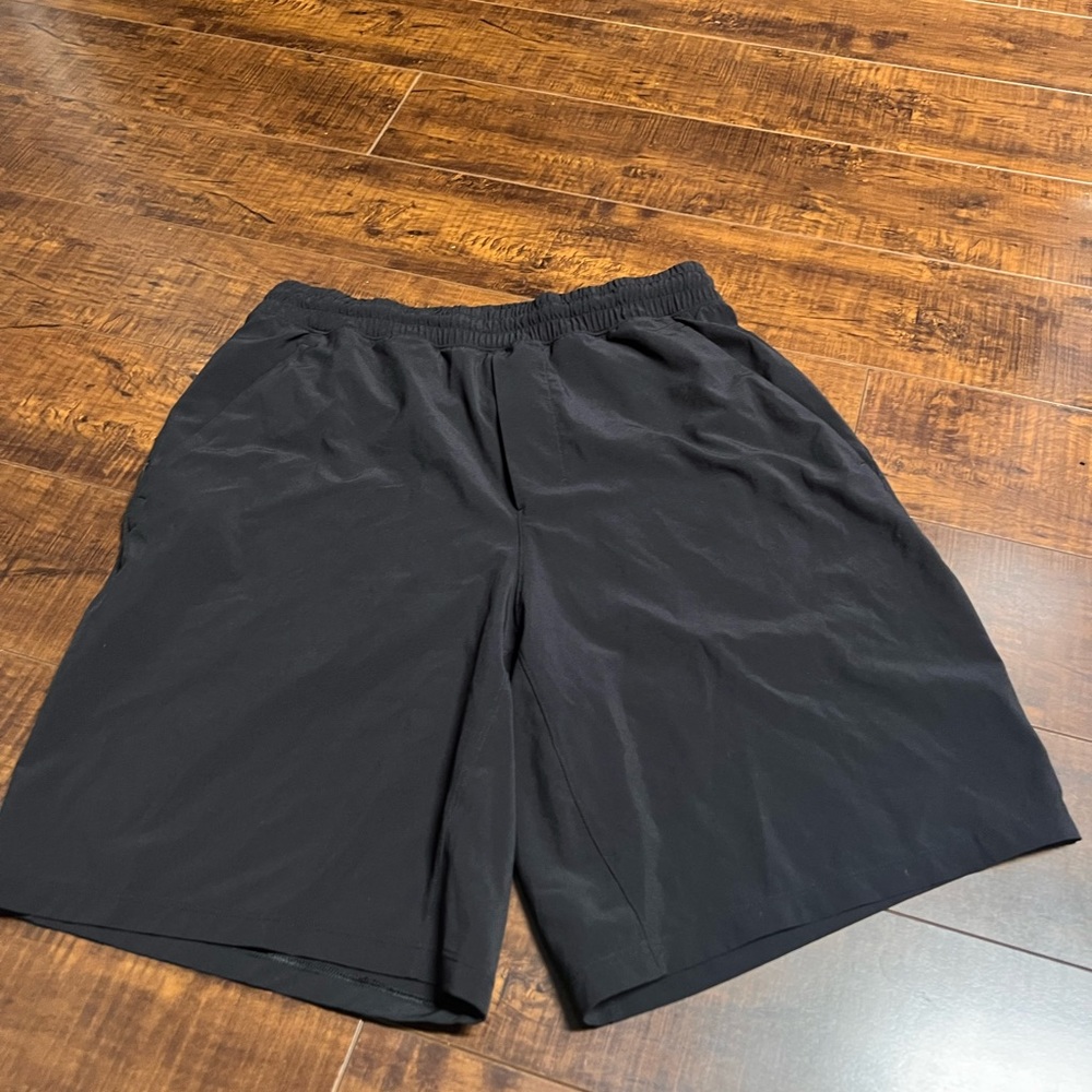 COPY - Lululemon black pace breaker men’s shorts - no liner